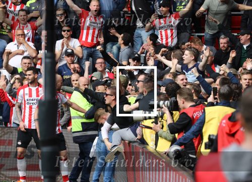 Eindhoven, 15 April 2018
PSV-AJAX, eindstand 3-0 en Landskampioen Seizoen 2017-2018
Gaston Pereiro