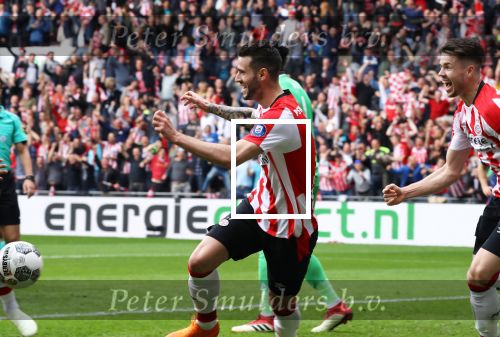 Eindhoven, 15 April 2018
PSV-AJAX, eindstand 3-0 en Landskampioen Seizoen 2017-2018
Gaston Pereiro scoort 1-0