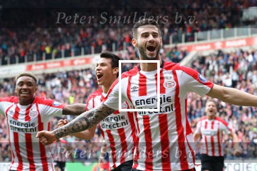 Eindhoven, 15 April 2018
PSV-AJAX, eindstand 3-0 en Landskampioen Seizoen 2017-2018
Gaston Pereiro scoort 1-0