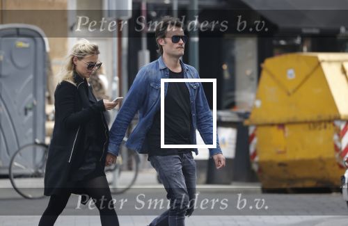 Amsterdam 10 april 2018
Gigi ravelli met haar man Roger Hodenius in Amsterdam zuid.