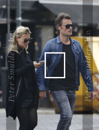Amsterdam 10 april 2018
Gigi ravelli met haar man Roger Hodenius in Amsterdam zuid.