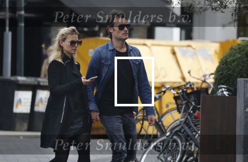 Amsterdam 10 april 2018
Gigi ravelli met haar man Roger Hodenius in Amsterdam zuid.