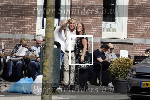 Amsterdam 8 april 2018
Gordon bij zijn koffieshop Blushing