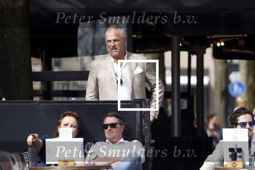 Amsterdam 8 april 2018
Gordon bij zijn koffieshop Blushing