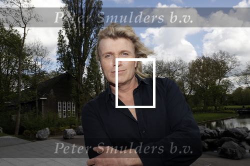 Amsterdam 25 september 2018
Presentatie lâ€™Homo van het blad Linda in Hotel Arena. Linda de Mol reikt het eerste exemplaar uit aan Erwin Olaf Hans v Manen en Hans Klok .