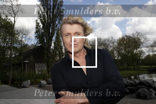 Amsterdam 25 september 2018
Presentatie lâ€™Homo van het blad Linda in Hotel Arena. Linda de Mol reikt het eerste exemplaar uit aan Erwin Olaf Hans v Manen en Hans Klok .
