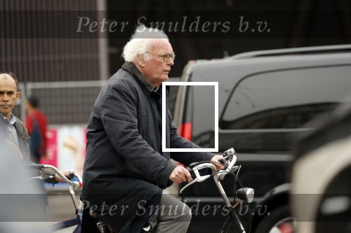 Amsterdam 10 april 2018
Henk Spaan bellend op de fiets in Amsterdam