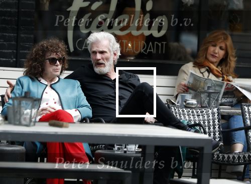 Amsterdam 11 april 2018
Henriette Tol met partner Rob Snoek op terras