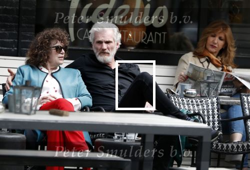 Amsterdam 11 april 2018
Henriette Tol met partner Rob Snoek op terras