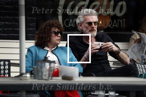 Amsterdam 11 april 2018
Henriette Tol met partner Rob Snoek op terras
