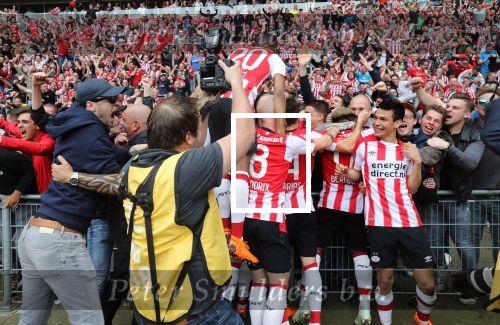Eindhoven, 15 April 2018
PSV-AJAX, eindstand 3-0 en Landskampioen Seizoen 2017-2018
Hirving Lozano