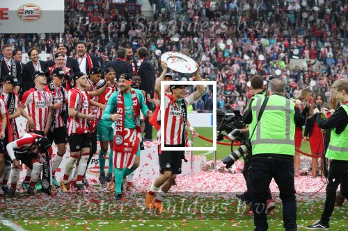 Eindhoven, 15 April 2018
PSV-AJAX, eindstand 3-0 en Landskampioen Seizoen 2017-2018
Hirving Lozano