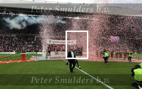 Eindhoven, 15 April 2018
PSV-AJAX, eindstand 3-0 en Landskampioen Seizoen 2017-2018
Aankomst bus AJA aankomst bus PSV