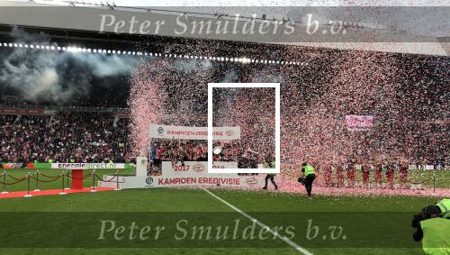 Eindhoven, 15 April 2018
PSV-AJAX, eindstand 3-0 en Landskampioen Seizoen 2017-2018
Aankomst bus AJA aankomst bus PSV