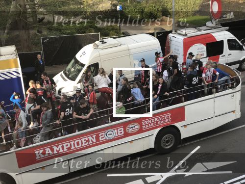 Eindhoven, 16 April 2018
PSV-AJAX, eindstand 3-0 en Landskampioen Seizoen 2017-2018
Huldiging op het gemeentehuis Eindhoven