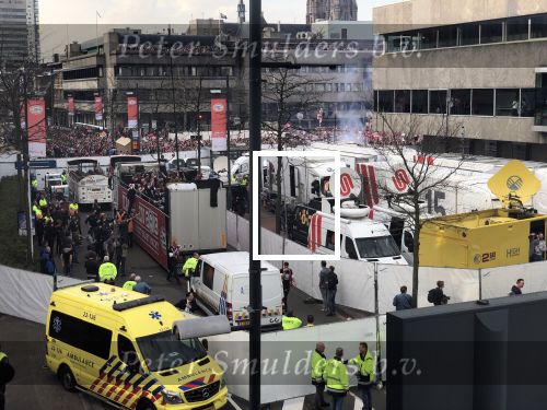 Eindhoven, 16 April 2018
PSV-AJAX, eindstand 3-0 en Landskampioen Seizoen 2017-2018
Huldiging op het gemeentehuis Eindhoven