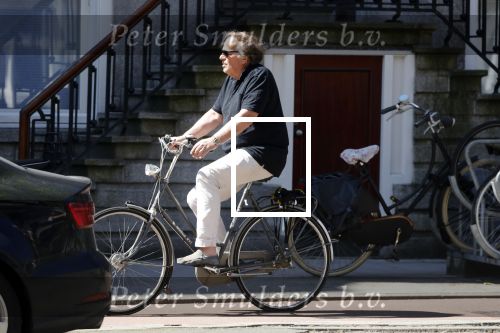 Amsterdam 5mei 2018
Ivo Niehe op zijn damesfiest in Amsterdam zuid.