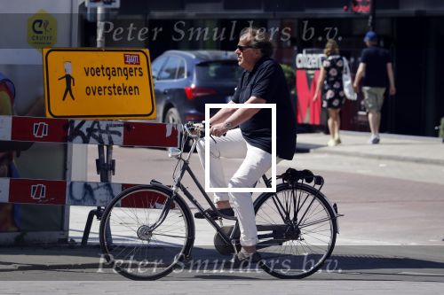 Amsterdam 5mei 2018
Ivo Niehe op zijn damesfiest in Amsterdam zuid.