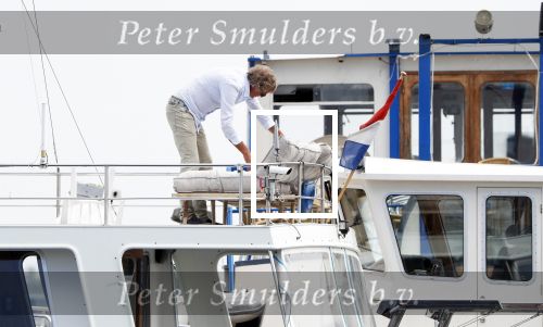 Amsterdam / Loosdrecht 12 mei 2018
Jeroen Pauw en zijn vriendin Zoe doen boodschappen in Amsterdam waarna ze naar hun boot in Loosdrecht rijden.