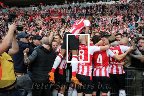 Eindhoven, 15 April 2018
PSV-AJAX, eindstand 3-0 en Landskampioen Seizoen 2017-2018
Joshua Brenet