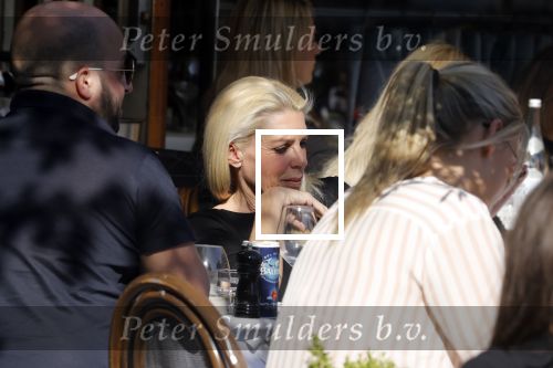 Amsterdam 18 april 2018
Judith osborn met (een) vriend op etrras bij George.