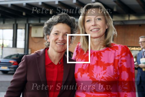 Amsterdam 18 april 2018
 Koning Willem-Alexander en koningin Maxima wonen de premiere bij van Gurre-Lieder in de Nationale Opera & Ballet in de stopera. Kajsa Ollongren met partner Irene v d Brekel