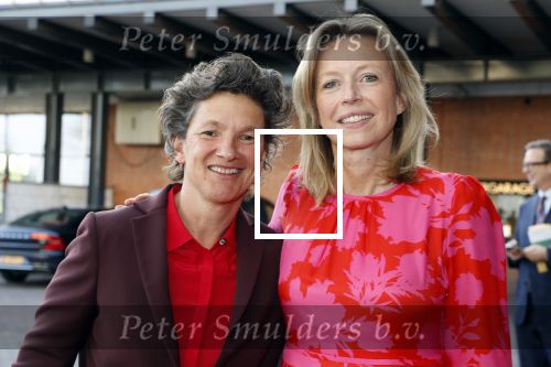 Amsterdam 18 april 2018
 Koning Willem-Alexander en koningin Maxima wonen de premiere bij van Gurre-Lieder in de Nationale Opera & Ballet in de stopera. Kajsa Ollongren met partner Irene v d Brekel