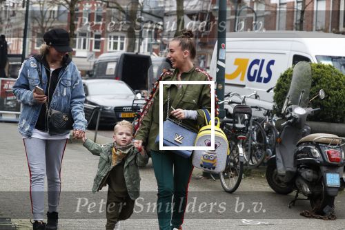 Amsterdam 11 april 2018
Kelly Loef met zoontje