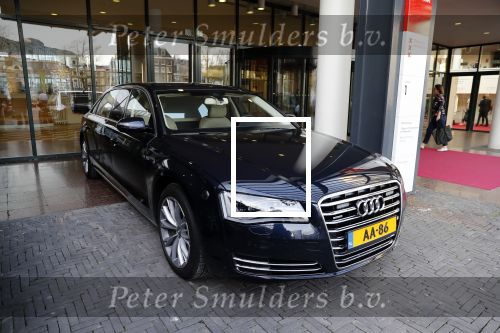 Amsterdam 18 april 2018
 Koning Willem-Alexander en koningin Maxima wonen de premiere bij van Gurre-Lieder in de Nationale Opera & Ballet in de stopera. verlengde audi A8