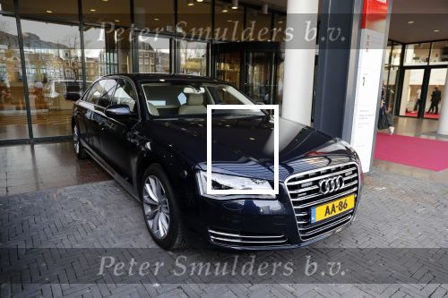 Amsterdam 18 april 2018
 Koning Willem-Alexander en koningin Maxima wonen de premiere bij van Gurre-Lieder in de Nationale Opera & Ballet in de stopera. verlengde audi A8