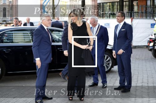 Amsterdam 18 april 2018
 Koning Willem-Alexander en koningin Maxima wonen de premiere bij van Gurre-Lieder in de Nationale Opera & Ballet in de stopera.