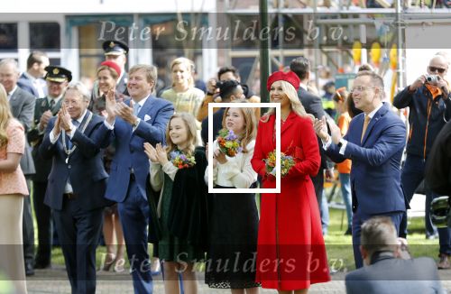 Groningen 27 april 2018
Koningsdag in Groningen met Koning Willem Alexander Koningin Maxima prinses Amalia Arian Alexia . Verder ook aanwezig Prins Maurits Prinses Marilene Prins Bernhard Prinses Annette Prins Floris Prinses Aimee en prins Pieter Christiaan.
