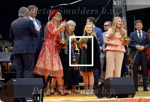 Groningen 27 april 2018
Koningsdag in Groningen met Koning Willem Alexander Koningin Maxima prinses Amalia Arian Alexia . Verder ook aanwezig Prins Maurits Prinses Marilene Prins Bernhard Prinses Annette Prins Floris Prinses Aimee en prins Pieter Christiaan.