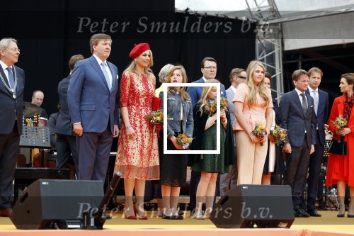 Groningen 27 april 2018
Koningsdag in Groningen met Koning Willem Alexander Koningin Maxima prinses Amalia Arian Alexia . Verder ook aanwezig Prins Maurits Prinses Marilene Prins Bernhard Prinses Annette Prins Floris Prinses Aimee en prins Pieter Christiaan.
