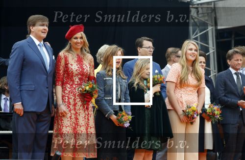 Groningen 27 april 2018
Koningsdag in Groningen met Koning Willem Alexander Koningin Maxima prinses Amalia Arian Alexia . Verder ook aanwezig Prins Maurits Prinses Marilene Prins Bernhard Prinses Annette Prins Floris Prinses Aimee en prins Pieter Christiaan.