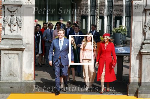Groningen 27 april 2018
Koningsdag in Groningen met Koning Willem Alexander Koningin Maxima prinses Amalia Arian Alexia . Verder ook aanwezig Prins Maurits Prinses Marilene Prins Bernhard Prinses Annette Prins Floris Prinses Aimee en prins Pieter Christiaan.