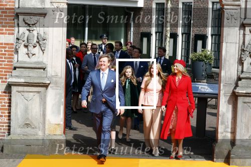 Groningen 27 april 2018
Koningsdag in Groningen met Koning Willem Alexander Koningin Maxima prinses Amalia Arian Alexia . Verder ook aanwezig Prins Maurits Prinses Marilene Prins Bernhard Prinses Annette Prins Floris Prinses Aimee en prins Pieter Christiaan.