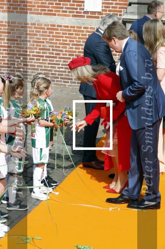 Groningen 27 april 2018
Koningsdag in Groningen met Koning Willem Alexander Koningin Maxima prinses Amalia Arian Alexia . Verder ook aanwezig Prins Maurits Prinses Marilene Prins Bernhard Prinses Annette Prins Floris Prinses Aimee en prins Pieter Christiaan.