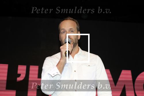 Amsterdam 25 september 2018
Presentatie lâ€™Homo van het blad Linda in Hotel Arena. Linda de Mol reikt het eerste exemplaar uit aan Erwin Olaf Hans v Manen en Hans Klok .