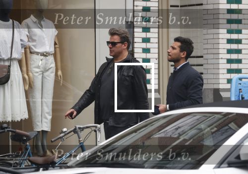 Amsterdam 14 april 2018
Leco v Zadelhoff met zijn vriend Carlos op de cornelis schuytstraat.