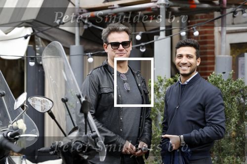 Amsterdam 14 april 2018
Leco v Zadelhoff met zijn vriend Carlos op de cornelis schuytstraat.