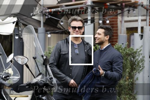 Amsterdam 14 april 2018
Leco v Zadelhoff met zijn vriend Carlos op de cornelis schuytstraat.