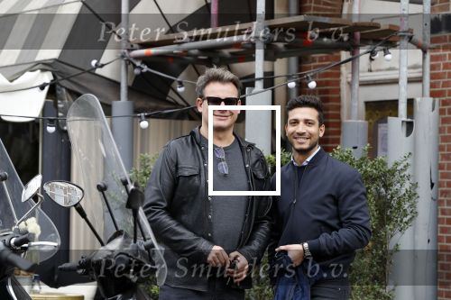 Amsterdam 14 april 2018
Leco v Zadelhoff met zijn vriend Carlos op de cornelis schuytstraat.