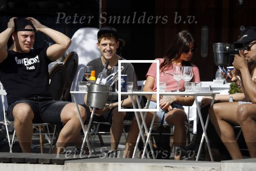 Amsterdam 19 april 2018
Lil Kleine met zijn vriendin jamie Vaes op terras bij George