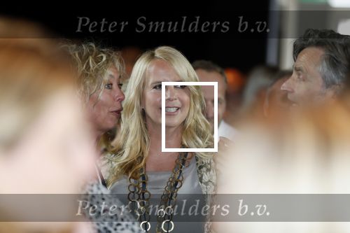 Amsterdam 25 september 2018
Presentatie lâ€™Homo van het blad Linda in Hotel Arena. Linda de Mol reikt het eerste exemplaar uit aan Erwin Olaf Hans v Manen en Hans Klok .