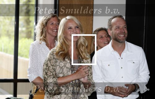 Amsterdam 25 september 2018
Presentatie lâ€™Homo van het blad Linda in Hotel Arena. Linda de Mol reikt het eerste exemplaar uit aan Erwin Olaf Hans v Manen en Hans Klok . Linda de Mol en hoofdredacteur Iebele van der Meulen