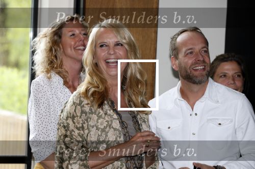 Amsterdam 25 september 2018
Presentatie lâ€™Homo van het blad Linda in Hotel Arena. Linda de Mol reikt het eerste exemplaar uit aan Erwin Olaf Hans v Manen en Hans Klok . Linda de Mol en hoofdredacteur Iebele van der Meulen
