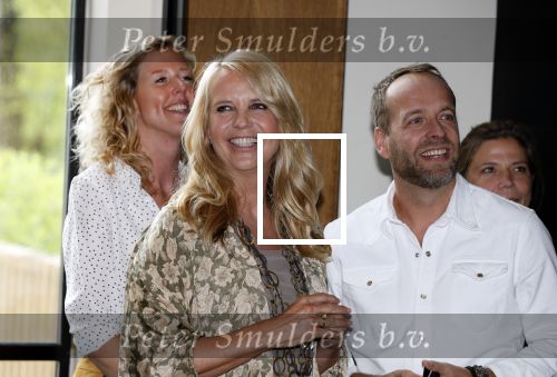 Amsterdam 25 september 2018
Presentatie lâ€™Homo van het blad Linda in Hotel Arena. Linda de Mol reikt het eerste exemplaar uit aan Erwin Olaf Hans v Manen en Hans Klok . Linda de Mol en hoofdredacteur Iebele van der Meulen