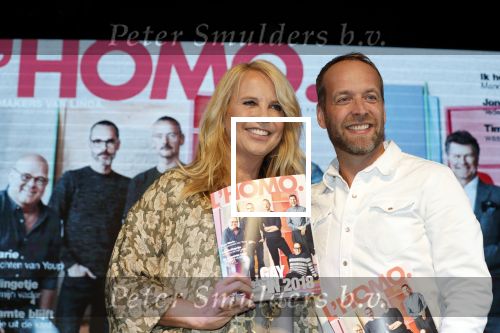 Amsterdam 25 september 2018
Presentatie lâ€™Homo van het blad Linda in Hotel Arena. Linda de Mol reikt het eerste exemplaar uit aan Erwin Olaf Hans v Manen en Hans Klok . Linda de Mol en hoofdredacteur Iebele van der Meulen