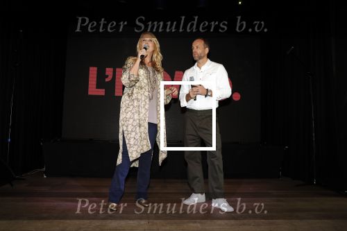 Amsterdam 25 september 2018
Presentatie lâ€™Homo van het blad Linda in Hotel Arena. Linda de Mol reikt het eerste exemplaar uit aan Erwin Olaf Hans v Manen en Hans Klok . Linda de Mol en hoofdredacteur Iebele van der Meulen